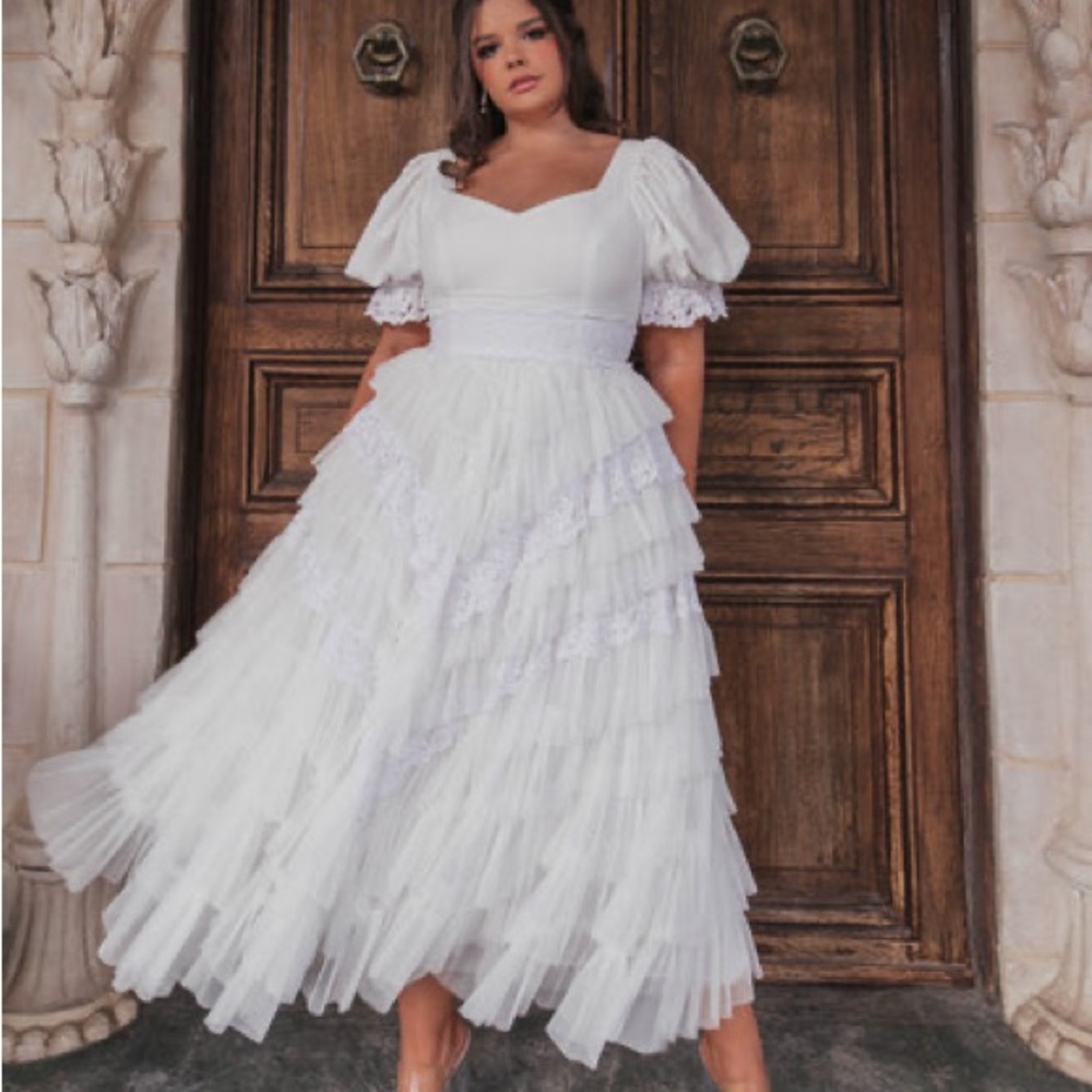 JessaKae White Lace Ruffle Thumbelina Wedding Dress